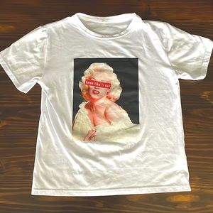Men’s Small White T-Shirt